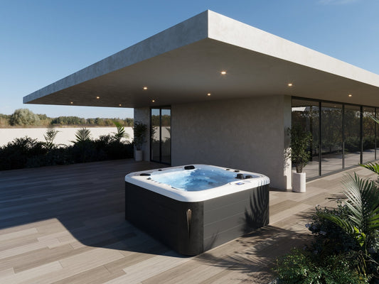 Jacuzzi Exterior Double 520 em um deck.