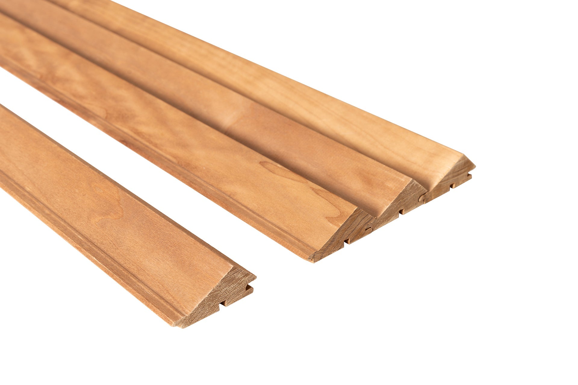 Painel de Sauna WAVE 28x65mm Álamo Termomodificado em close-up.